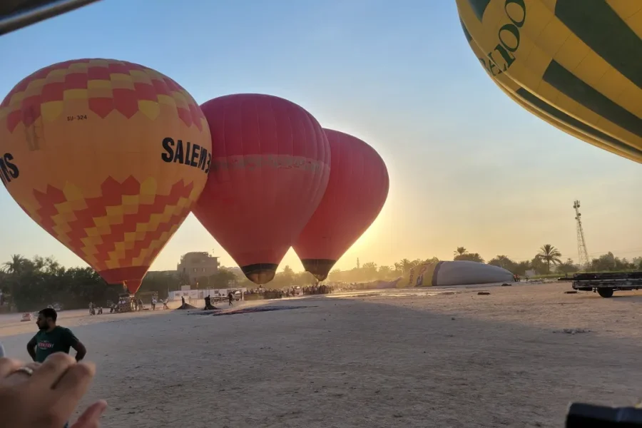 Hot Air Balloon Ride Over Luxor with West Bank Temples & Tombs