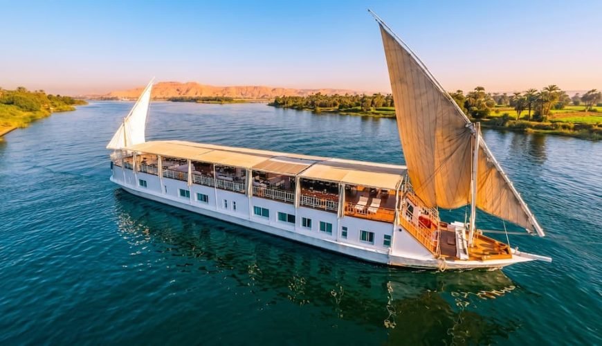 Dahabiya vs Nile Cruise: Which Sailing Style Fits You?